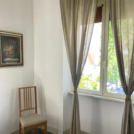 Daire Residenza Castani 2- *