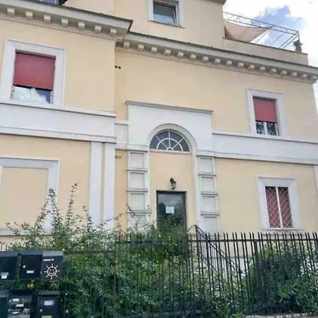 Residenza Castani 2- شقة