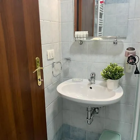 Residenza Castani 2- شقة *